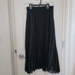 Black skirt